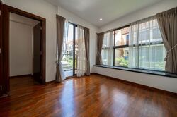 Holland Link (D10), Terrace #503034821